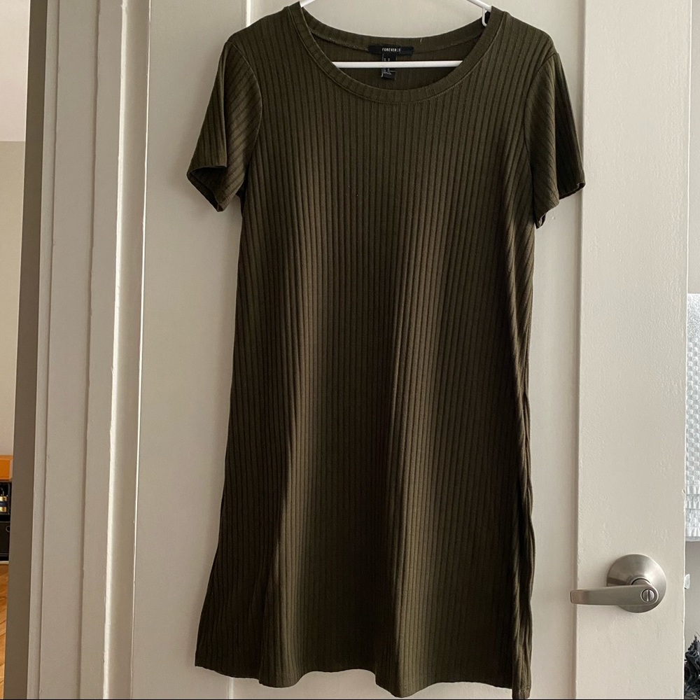 Forever 21 green